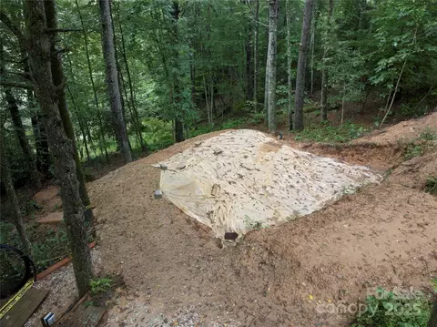 191 Pack Dr, Spruce Pine, NC 28777 photo 4