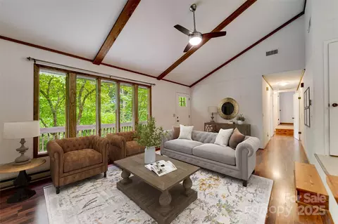 219 Camelot Crst, Sylva, NC 28779