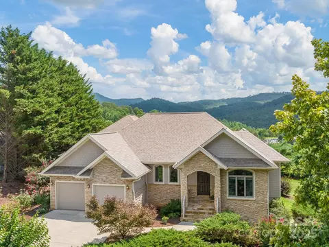 24 High Meadow Dr, Weaverville, NC 28787