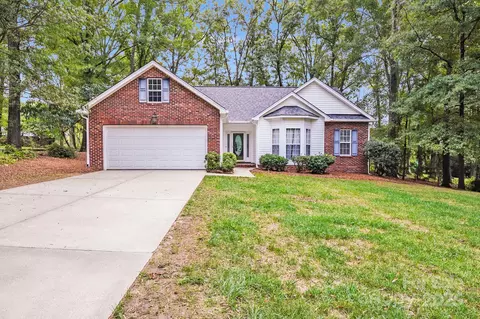 21108 Townwood Dr, Cornelius, NC 28031