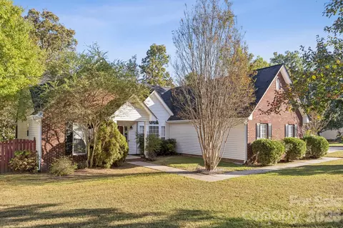Exterior - 1604 Winthrop Ln, Monroe, NC 28110 photo 2 of 6