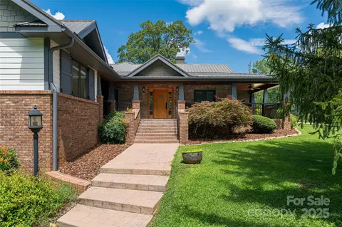 171 Pete Luther Rd, Candler, NC 28715
