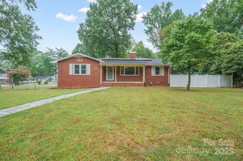 152 Phifer Nw Ave NW, Concord, NC 28025