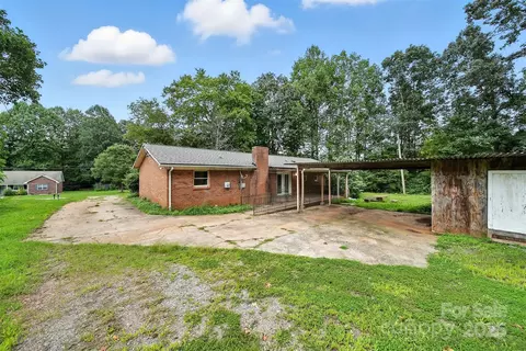 3395 Danial St, Conover, NC 28613 photo 23
