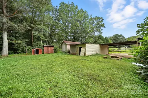 3395 Danial St, Conover, NC 28613 photo 25
