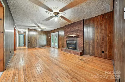 3395 Danial St, Conover, NC 28613 photo 4