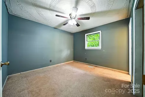 3395 Danial St, Conover, NC 28613 photo 13