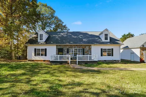 218 Fulbright Rd, Stony Point, NC 28678
