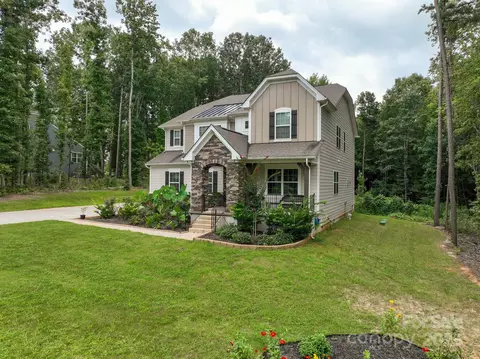 12009 Wild Ginger Ln, Charlotte, NC 28227