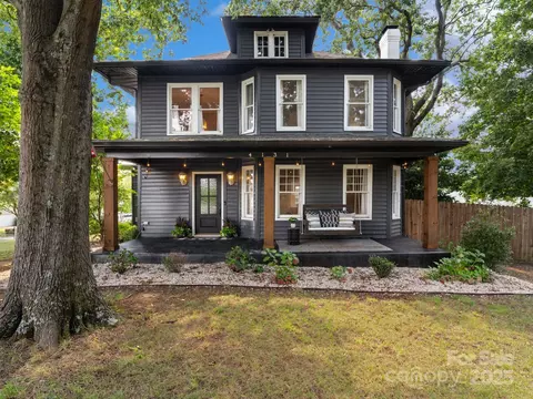 4131 Gibbon Rd, Charlotte, NC 28269