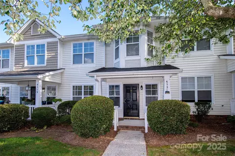 6521 Point Comfort Ln, Charlotte, NC 28226