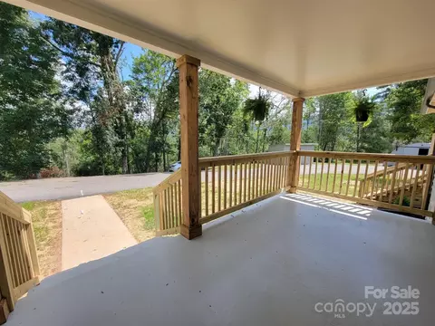 Exterior - 600 Pine Run Ridge Rd, Spruce Pine, NC 28777 photo 8 of 12