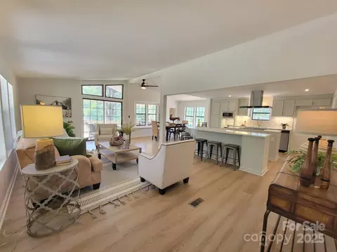 Living - 600 Pine Run Ridge Rd, Spruce Pine, NC 28777 photo 1 of 7