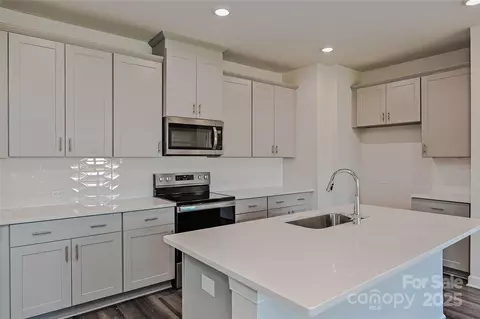 1500 31st Ne St NE, Conover, NC 28613 photo 3