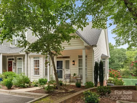 6207 Padget Parrish Ct, Charlotte, NC 28270
