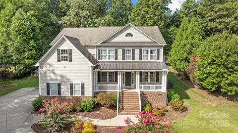 1463 Old Tara Ln, Fort Mill, SC 29708
