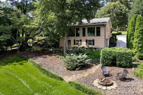 10316 Sycamore Rd, Norwood, NC 28128