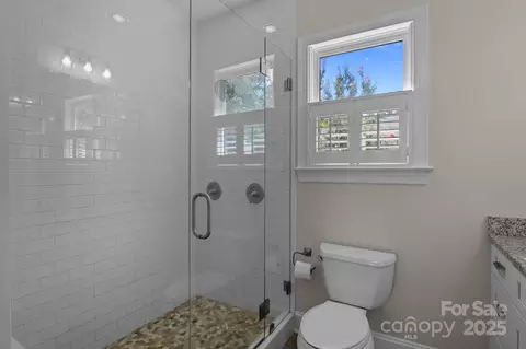 Bath - 119 Chambers St, Davidson, NC 28036 photo 4 of 5