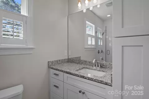 Bath - 119 Chambers St, Davidson, NC 28036 photo 3 of 5