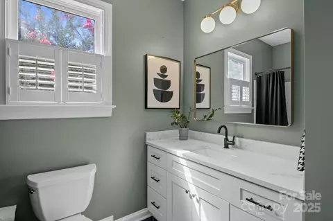 Bath - 119 Chambers St, Davidson, NC 28036 photo 1 of 5