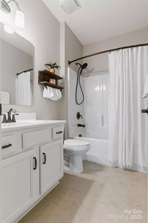 Bath - 320 Broadleaf Dr, Denver, NC 28037 photo 4 of 4