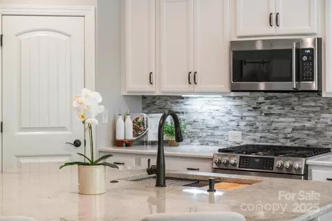 Kitchen - 320 Broadleaf Dr, Denver, NC 28037 photo 2 of 6