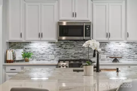 Kitchen - 320 Broadleaf Dr, Denver, NC 28037 photo 6 of 6