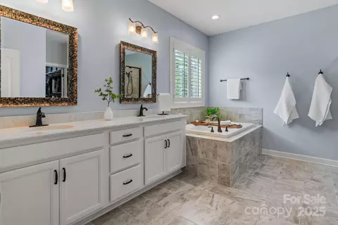 Bath - 320 Broadleaf Dr, Denver, NC 28037 photo 1 of 4