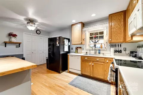 Kitchen - 117 Blustery Rdg, Sylva, NC 28779 photo 1 of 5