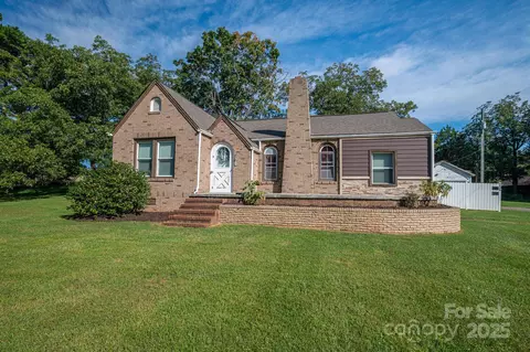 Exterior - 2420 E Nc 10 Hwy, Conover, NC 28613 photo 2 of 7