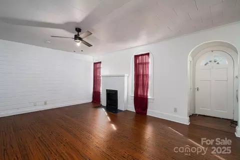 Living - 2420 E Nc 10 Hwy, Conover, NC 28613 photo 3 of 3