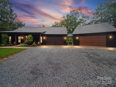 922 Sportsman Rd, Morven, NC 28119