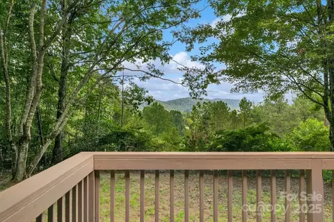 Exterior - 10 Ross Rd, Brevard, NC 28712 photo 6 of 9