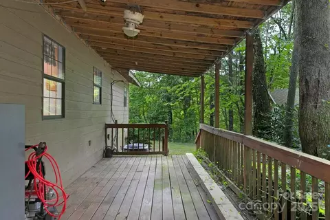 Exterior - 10 Ross Rd, Brevard, NC 28712 photo 8 of 9
