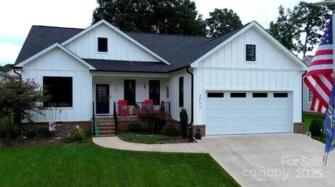 2772 Emperor 33 St #33, Claremont, NC 28610