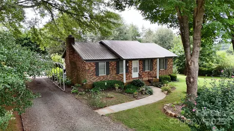 170 Whitesides Dr, Lincolnton, NC 28092