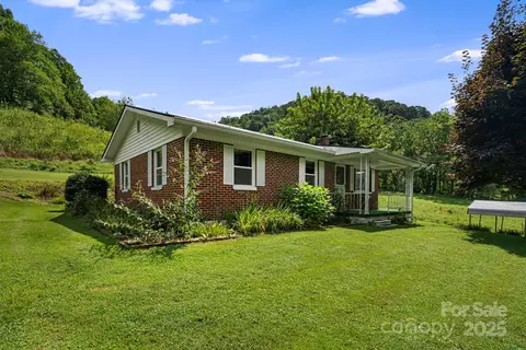 474 Smith Creek Rd, Mars Hill, NC 28754