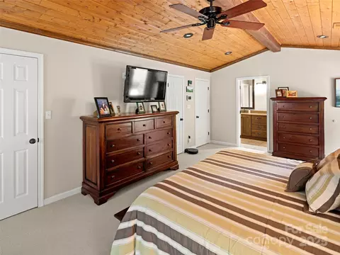 Bedroom - 298 Lone Pine Rd, Alexander, NC 28701 photo 2 of 5