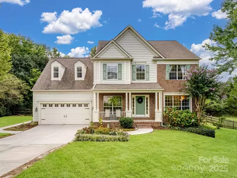5417 Apple Glen Dr, Harrisburg, NC 28075