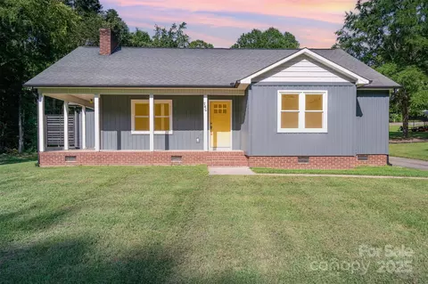 740 N Main Gq St, Salisbury, NC 28146