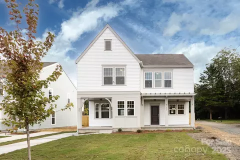 231 Hoskins Avenue Dr, Charlotte, NC 28208