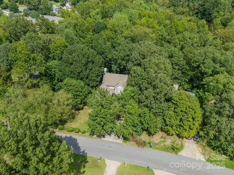 10223 Rockwood Rd, Charlotte, NC 28215