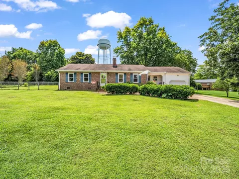 2551 Robinette Rd, Maiden, NC 28650