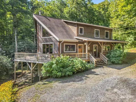 312 High Rock Acres Dr, Black Mountain, NC 28711