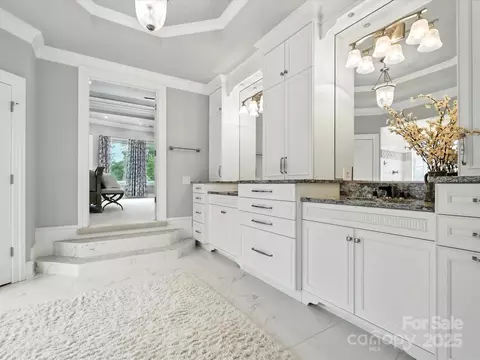Bath - 17806 John Connor Rd, Cornelius, NC 28031 photo 3 of 8