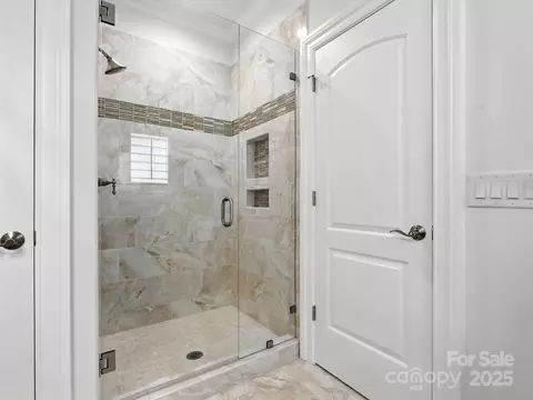 Bath - 17806 John Connor Rd, Cornelius, NC 28031 photo 6 of 8