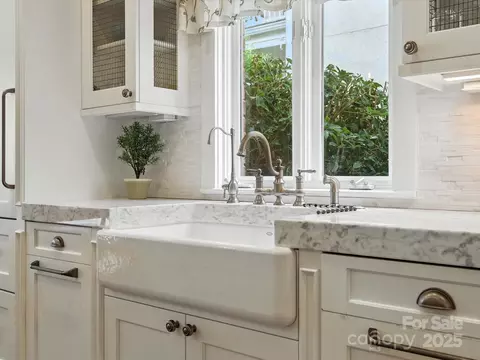 Kitchen - 17806 John Connor Rd, Cornelius, NC 28031 photo 3 of 6