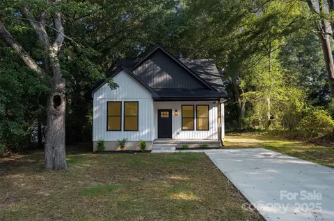 1210 W Mauney Ave, Gastonia, NC 28052
