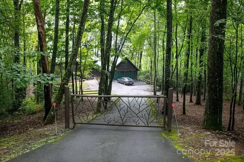 418 Sandy Ln, Brevard, NC 28712 photo 4