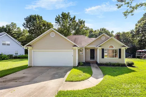 2109 Clover Bend Dr, Monroe, NC 28110